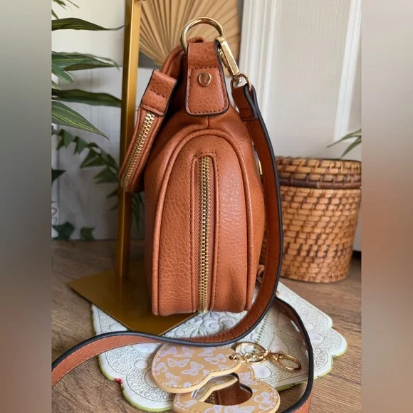 Moda Luxe Henri Tan Vegan Leather Fold Over Expandable Crossbody Bag - Picture 6 of 16